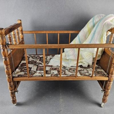 Lot 1404 | Vintage Cass Toys Babydoll Crib