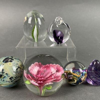 Lot 201 | Paperweight & Glass Trinkets