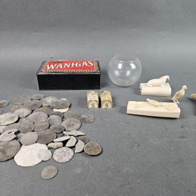 Lot 516 | Sand Dollars, Trinket Boxes, and More