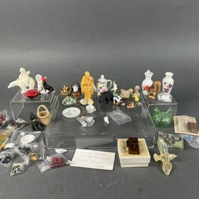 Lot 1350 | Miniature Collection
