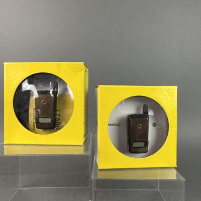 Lot 1369 | 2 Vintage Motorola Nextel i830 Phones