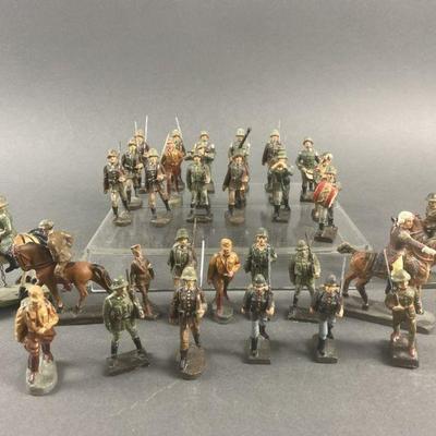 Lot 109 | Vintage German Elastolin & Lineol Soldiers