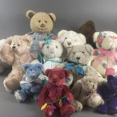 Lot 124 | Lot Of Bears