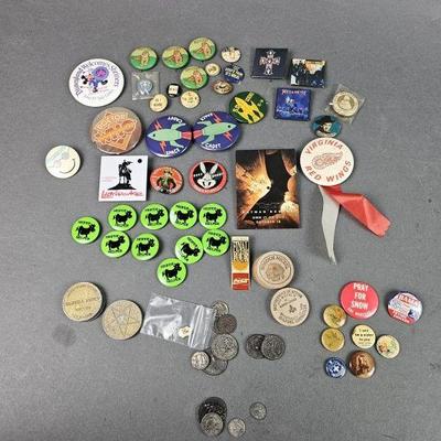 Lot 506 | Miscellaneous Buttons and More