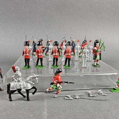 Lot 133 | Vintage Lead Toy Soldiers