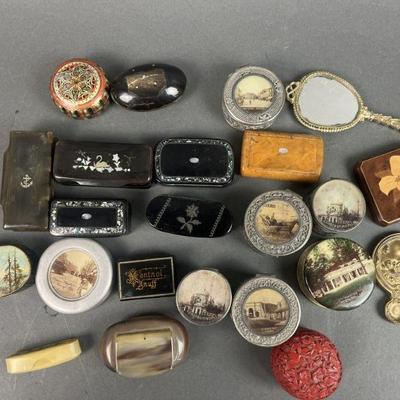 Lot 351 | Antique/Vintage Pill Boxes