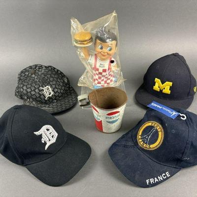 Lot 1099 | Lot of Vintage Detroit/Michigan Hats & More