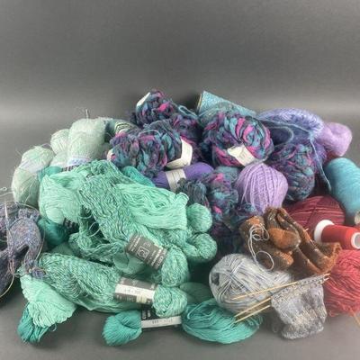 Lot 339 | Knitting Lot