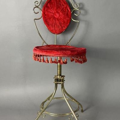 Lot 1091 | Vintage Boudoir/ Vanity Chair