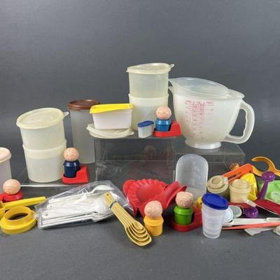 Lot 1364 | Vintage Tupperware