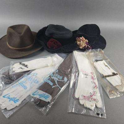 Lot 392 | Vintage Women's Eddie Bauer Wool Hat & More!