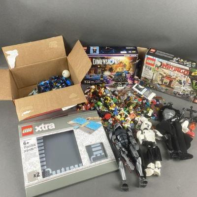 Lot 1400 | Legos & More