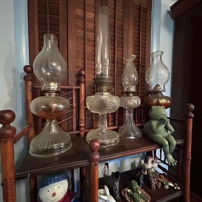 Vintage Kerosene Lamp, Collectibles 