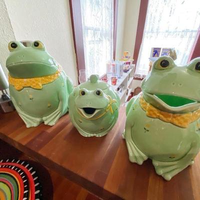 Frog Set, cookie jar, tea pot and pitcher, Japan by Otagiri