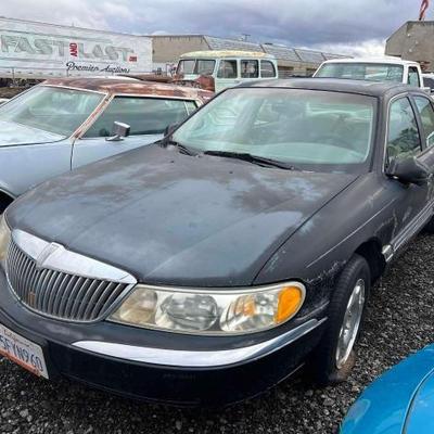 #292 â€¢ 1998 Lincoln Continental
