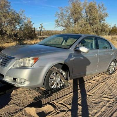 #262 â€¢ 2008 Toyota Avalon
