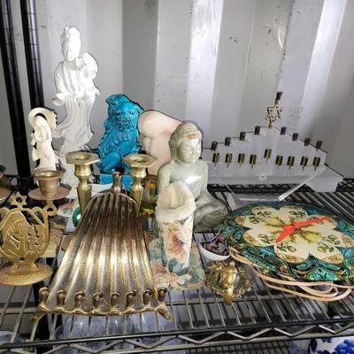 #2976 â€¢ Figurines, Candle Holders, Clock & Wall Hanger
