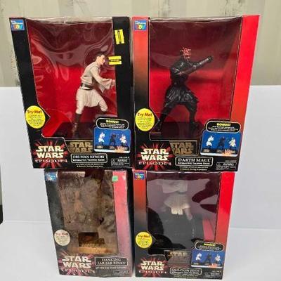 #4744 â€¢ (4) Star Wars Interactive Talking Bank
