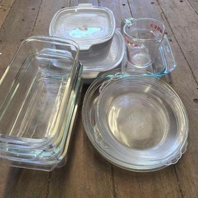 #7662 â€¢ Pyrex and Corning Ware Collection
