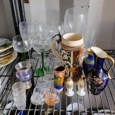 #2980 â€¢ Glass Cups, Stein, Mini Cups, Vases & Shakers
