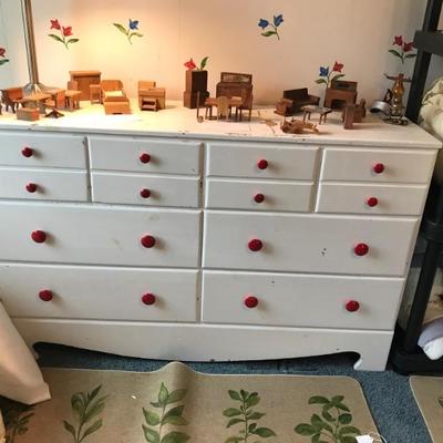 painted chest of drawers $45
2 available
48 X 14 X 30