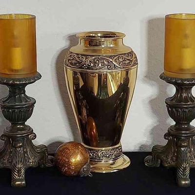 Brass Vase - 2 Lit Candles In Metal Base - 1 Decorative Orb