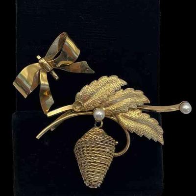 1/20 12K Yellow Gold Filled Ribbon Bow Pin With Pendant Hook * Gold Tone Oak Leaf With Pine Cone * Brooch