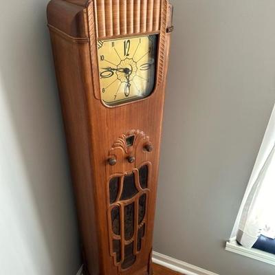 Crosley Oracle 59 Radio/Grandfather Clock 1930s