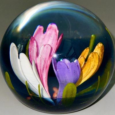 Art Glass Tulip Symphony Paperweight, Scotland