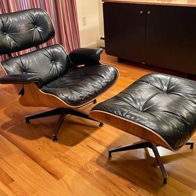 Original Charles & Ray Eames for Herman Miller Mid Century Lounger With Ottoman 