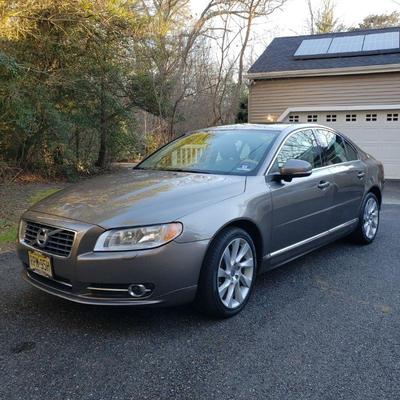 2012 VolvoÂ S80 T6 AWD 4-door Sedan
6-Cycle Turbo 3L engine 
Automatic 6 speed
74,953 miles - One owner