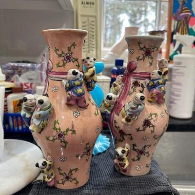 Qing Dynasty Famille Rose  vases