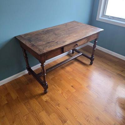 Desk antique