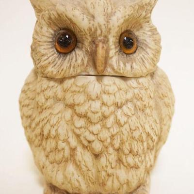 1092	BISQUE OWL COVERED JAR W/GLASS EYES, APPROXIMATELY 5 IN HIGH
