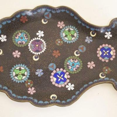 1056	CLOISONNE SCALLOPED EDGE TRAY, APPROXIMATELY 8 1/2 IN X 5 3/4 IN

