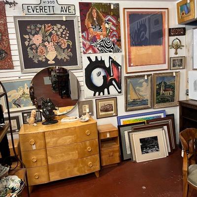 Estate sale photo