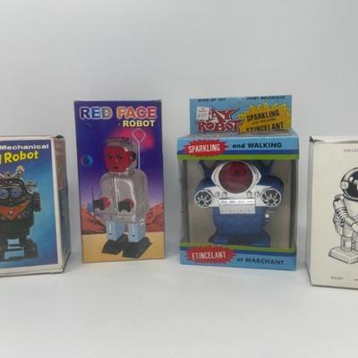 (4) Small Wind Up Vintage Robots