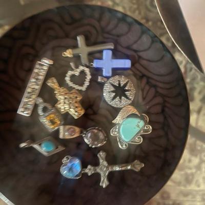 Pendants 