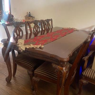 Wood Dining table/ 8 chairs 