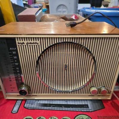 #7232 â€¢ Zenith Am/Fm Radio
