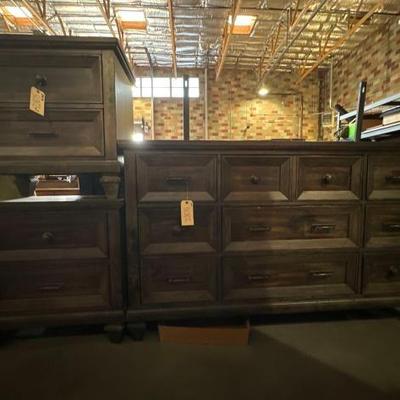 #5082 â€¢ Wood Bed Frame Set and Dresser and 2 Nightstand
