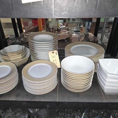 #3122 â€¢ Fitz and Floyd Dishware Collection

