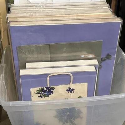 #6640 â€¢ (8) Box Framed Retail Bags with Extra Box Frames
