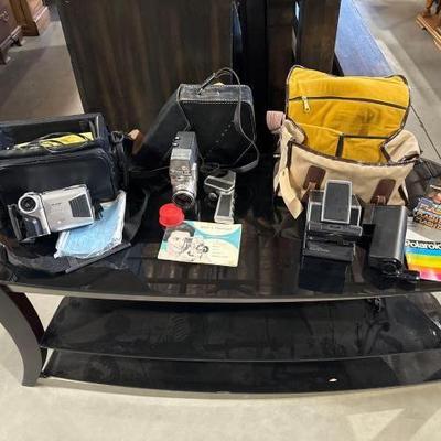 #5336 â€¢ Vintage Cameras with Cases
