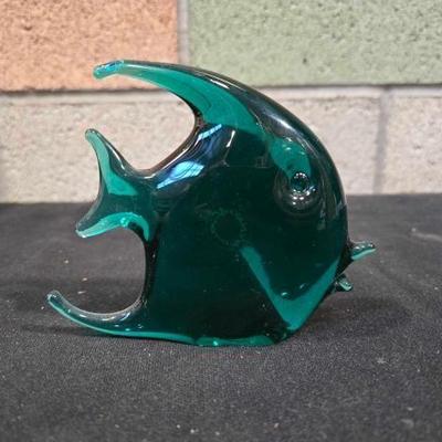 #3026 â€¢ V Nason and Co Angelfish Paperweight

