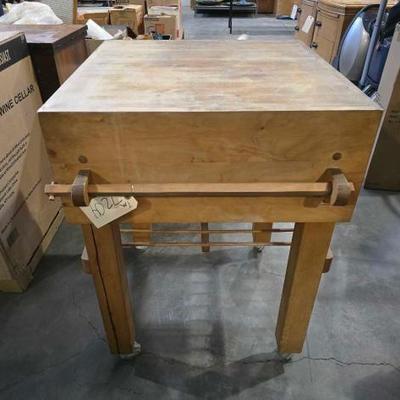 #7204 â€¢ Butchers Block
