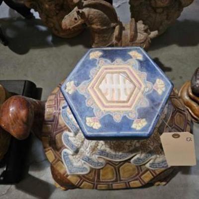 #6412 â€¢ Tortoise and Horse Statues
