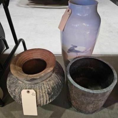 #6248 â€¢ 2 Pots and 1 Vase

