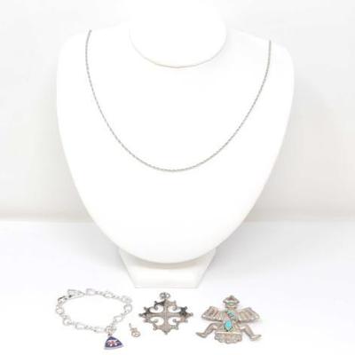 #465 â€¢ .925 Silver Necklaces, Pendants, & Pin. 48.3g
