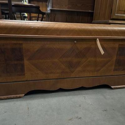 #5148 â€¢ vintage hope chest
